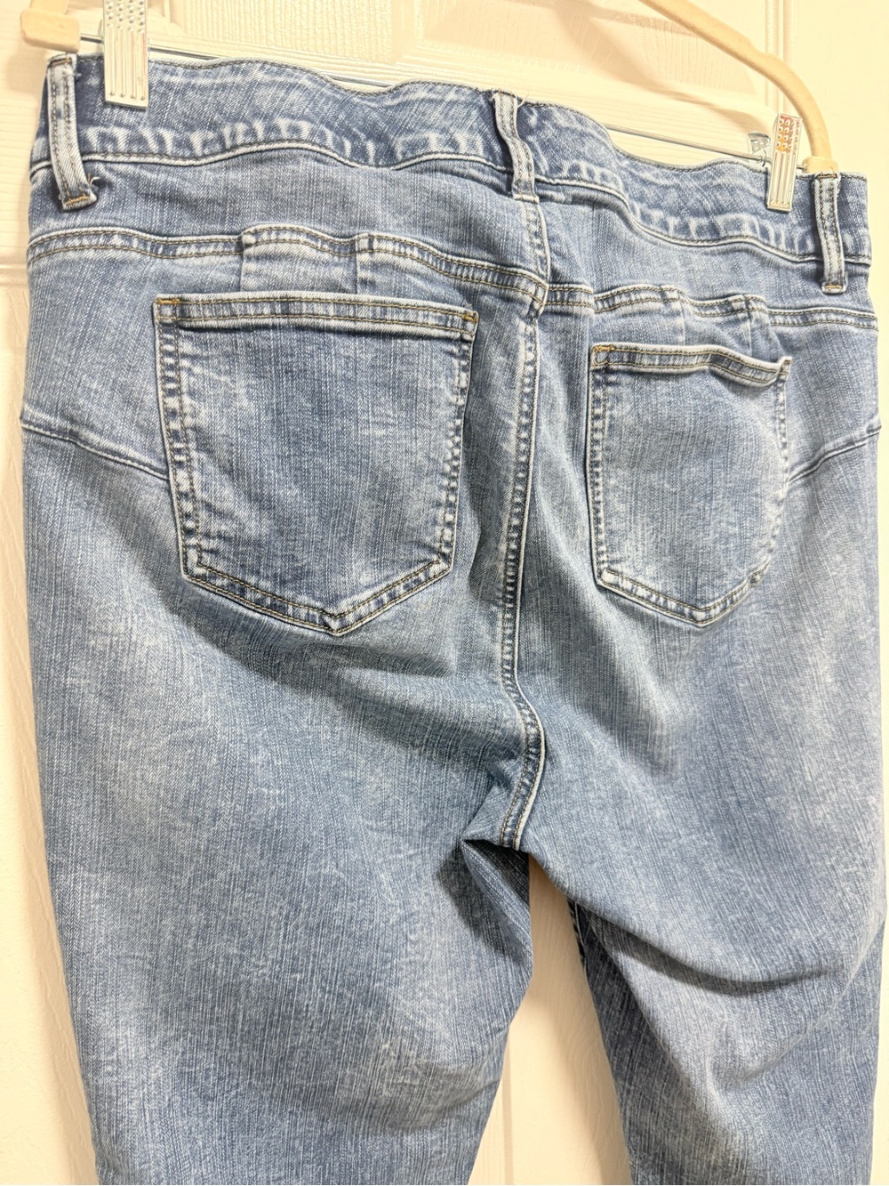 Torrid Bombshell Skinny 16R Light Wash Blue Jeans - Picture 4 of 12